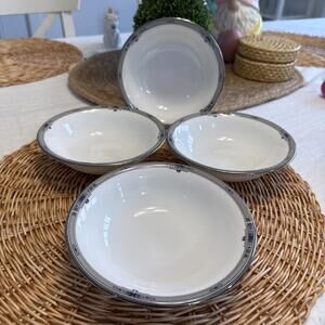 Vintage Wedgwood Bone China Amherst 6" Bowl Appetizer Plates England Set of 4